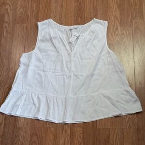 GAP White Sleeveless Top